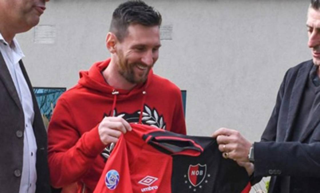 Cabe señalar que aunque todavía no es el momento, el propio Lionel Messi ha revelado que se quiere retirar jugando en Argentina y vistiendo la camiseta del club Club Atlético Newell's Old Boys.