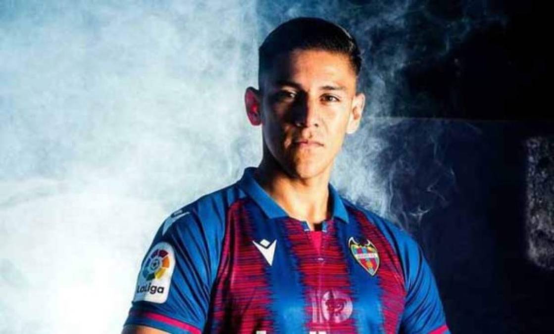 El central internacional costarricense Óscar Duarte ha fichado por el Levante por dos temporadas, con opción a una tercera. Llega procedente del Espanyol.