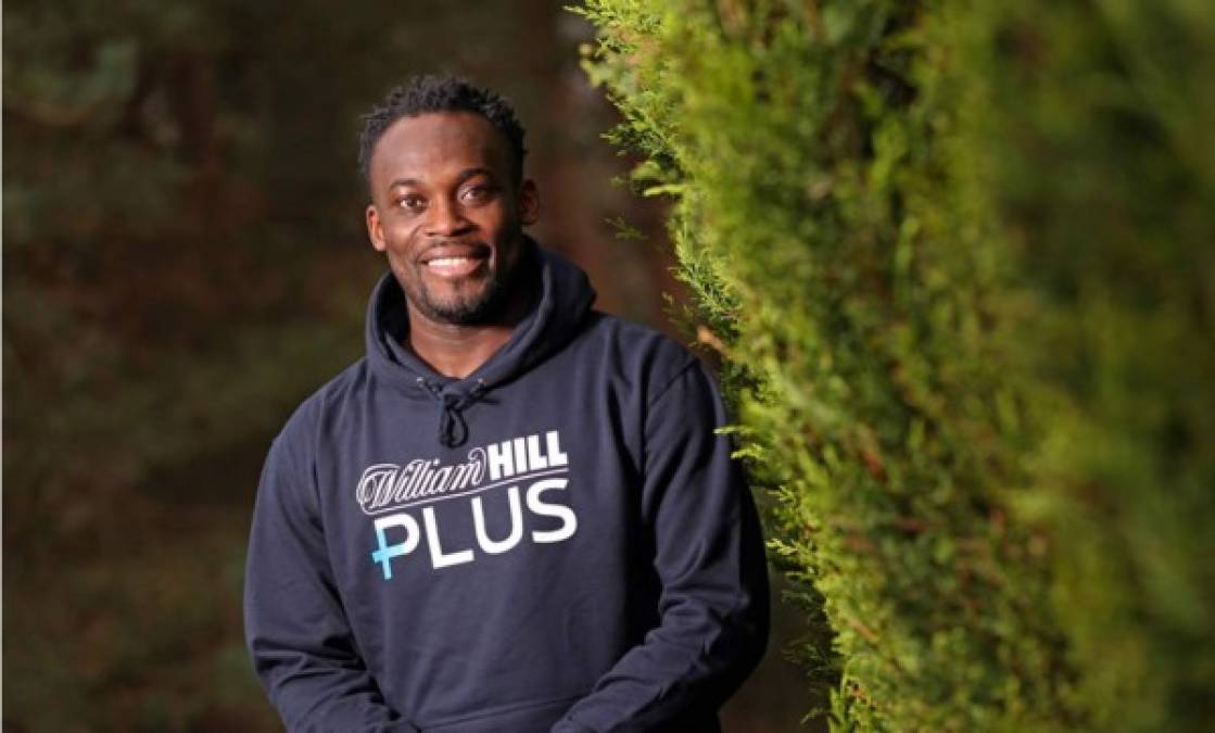 El Cluj, de la liga rumana, rechaza a Michael Essien, de 35 años por ser demasiado mayor. 'Hubo algunas discusiones sobre la contratación de Michael Essien antes de llegar al club, pero nunca llegaron a buen término. No sé qué cantidades estaban involucradas, pero no necesitaba al jugador', dijo Iordanescu, el entrenador.