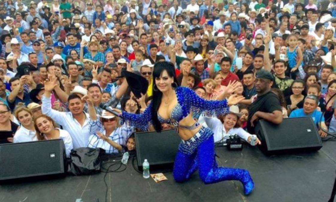 Actualmente Maribel se presenta en palenque y teatros con su show de baile y canto.