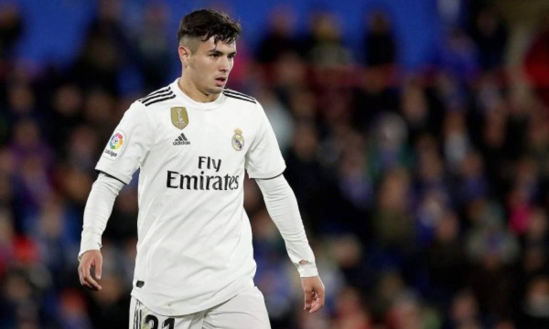 Brahim Díaz está cerca de salir del Real Madrid con dirección al Getafe, en forma de cesión. Ángel Torres, presidente del club azulón, declaró en la Cadena COPE y admitió que 'el Real Madrid sabe que estamos interesados en él. Si ellos nos lo dejan y quiere venir, le haremos un hueco en el Getafe, afirma'.