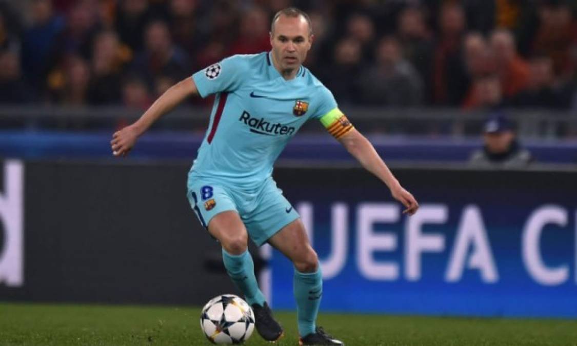 Andrés Iniesta volvió a insinuar su marcha del FC Barcelona al término de la presente temporada cuando dio la cara tras la eliminación europea ante la Roma. A un tris de soltar alguna lágrima al ver frustrado su sueño de levantar su quinta Champions League como capitán en la final de Kiev, el manchego admitió que seguramente fue su última presencia en la máxima competición continental. “Es una posibilidad, por eso es duro para todos”, aseguró tras alcanzar los 132 encuentros en la Copa de Europa y batir el récord en cuartos de final con 22 superando a Xavi Hernández y Ryan Giggs.