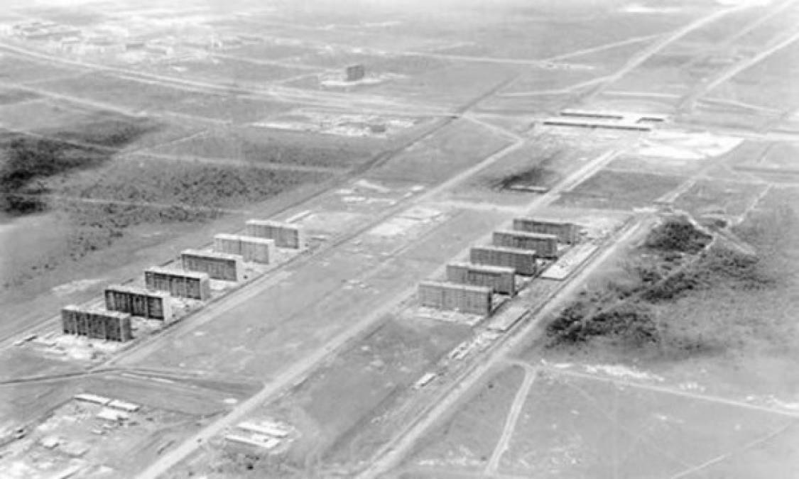 La construcción de la ciudad de Brasilia, que más tarde se convertiría en la capital de Brasil. 1960. <br/>