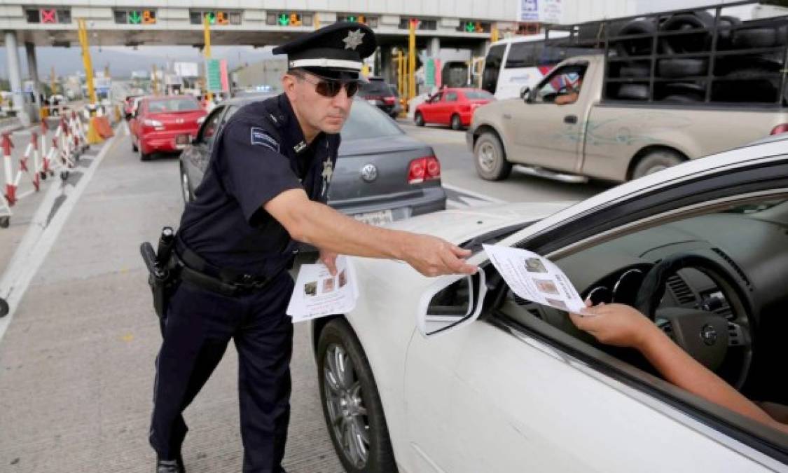 El gobierno desplegó casi 10,000 elementos federales y estableció coordinación con autoridades locales para buscar al fugitivo. Además las autoridades blindaron las fronteras y emitieron alertas de Interpol a los países vecinos.