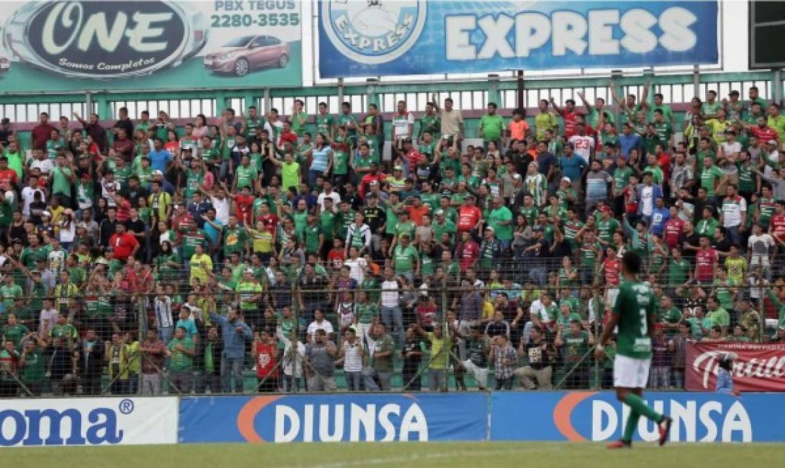 Muchos aficionados verdolagas abarrotaron el estadio Yankel Rosenthal para apoyar al Marthón.