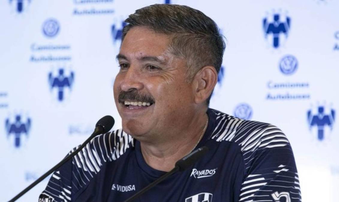 José ‘Pepe’ Treviño: El entrenador mexicano señaló que le gustaría volver a dirigir en Honduras, donde ya fue campeón con Motagua y Real España. El estatega mexicano estuvo en los últimos torneos en las categorías menores del Monterrey y hoy no descarta regresar al balompié hondureño: 'La última experiencia en los ‘Rayados’ me incendió la mecha de volver”, expresó en HRN.