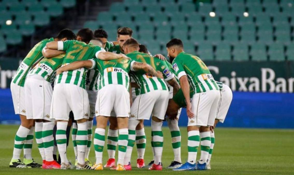 Real Betis Balompié: Sería otro de los clubes de España que jugarían la Champions League. Actualmente en la Liga Santander se encuentra en puestos de Europa League. Foto Facebook Real Betis.