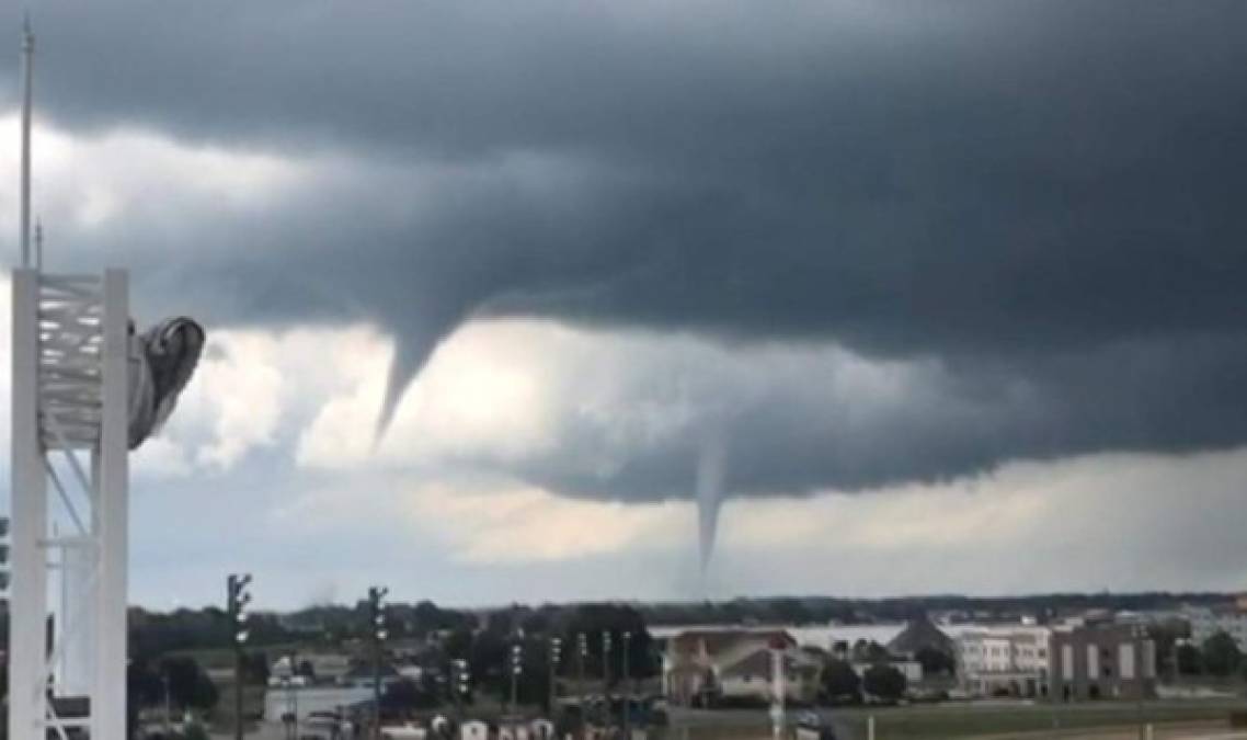 La región del medio oeste de Estados Unidos permanece bajo alerta meteorológica después de que varios tornados y tormentas dejaran 17 heridos y provocaran daños 'catastróficos' en tres ciudades de Iowa el pasado viernes.