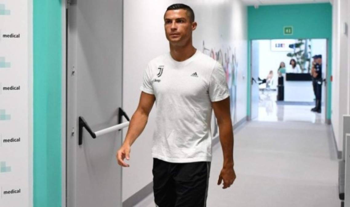 Cristiano Ronaldo reportó con la Juventus para iniciar la preparación de la próxima temporada .