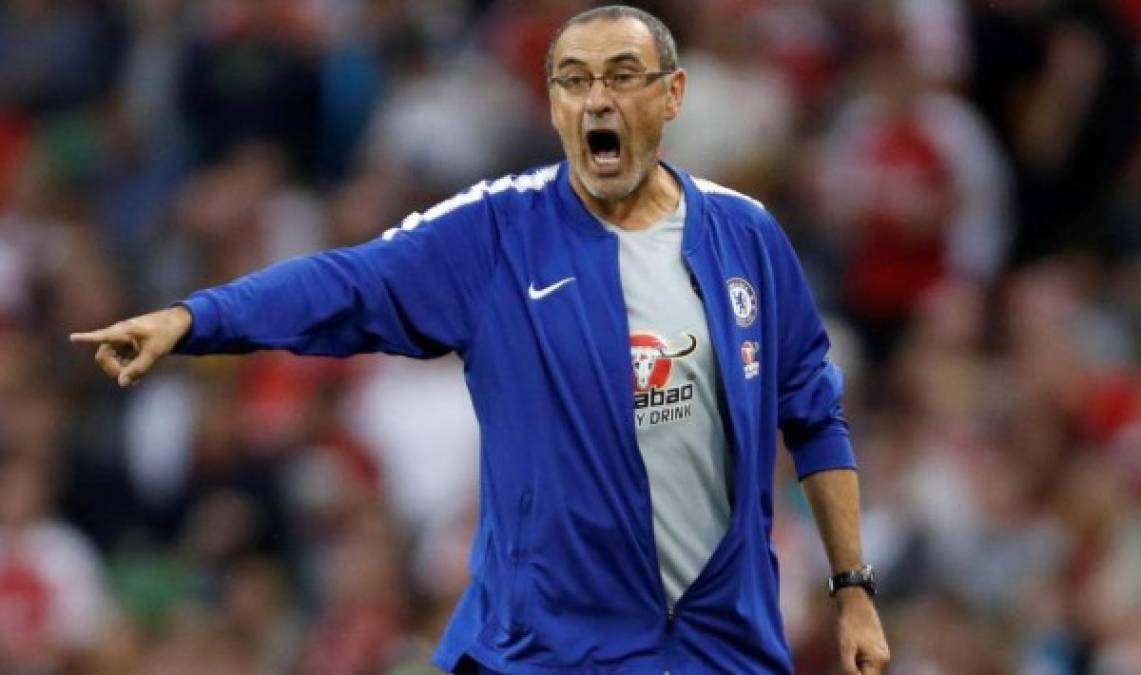 Maurizio Sarri : Caracterizado por sus buenas maneras en el trabajo táctico, el estratega italiano dirige al Chelsea y se menciona que podría salir del club para la próxima temporada.