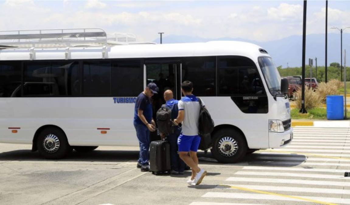 Así es el autobús que trasladó a los jugadores de la Selección de Honduras.