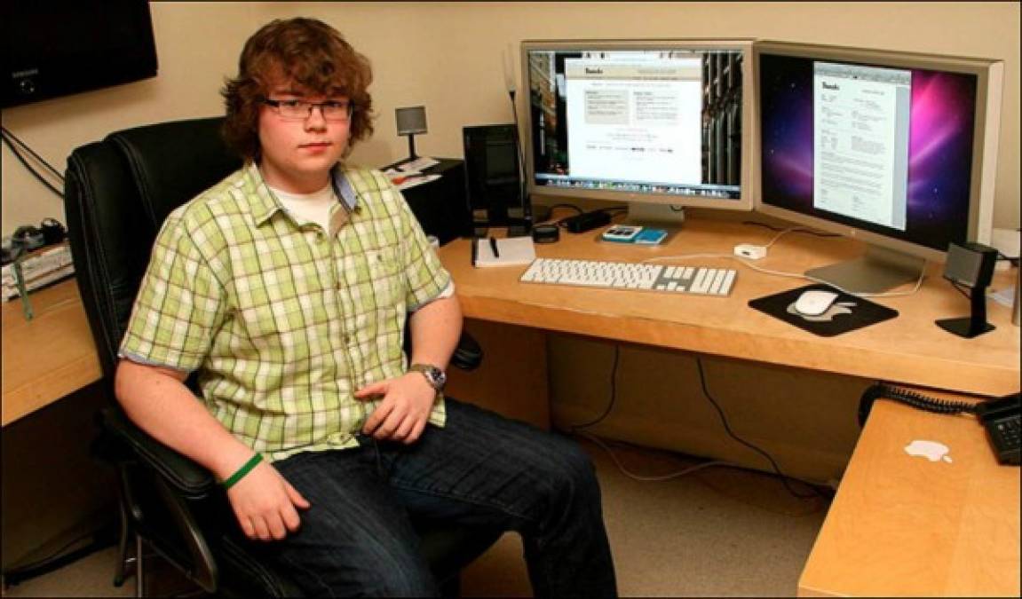 Christian Owens <br/>Su inspiración fue Steve Jobs. Gracias a él, Owen ganó su primer millón a los 16 años. Tuvo su primera PC cuando era adolescente (seguido de la Mac) y se enseñó a sí mismo a hacer diseño web en la secundaria.<br/><br/>A los 14 años comenzó su propia empresa de diseño, Mac Bundle. El éxito radica en que supo negociar con los desarrolladores y fabricantes para ofrecer paquetes simples y económicos para sus clientes. ¿La lección? Conoce tus pasiones, sigue los pasos de tus mentores y encuentra una forma de darle a la gente lo que quiere por menos.