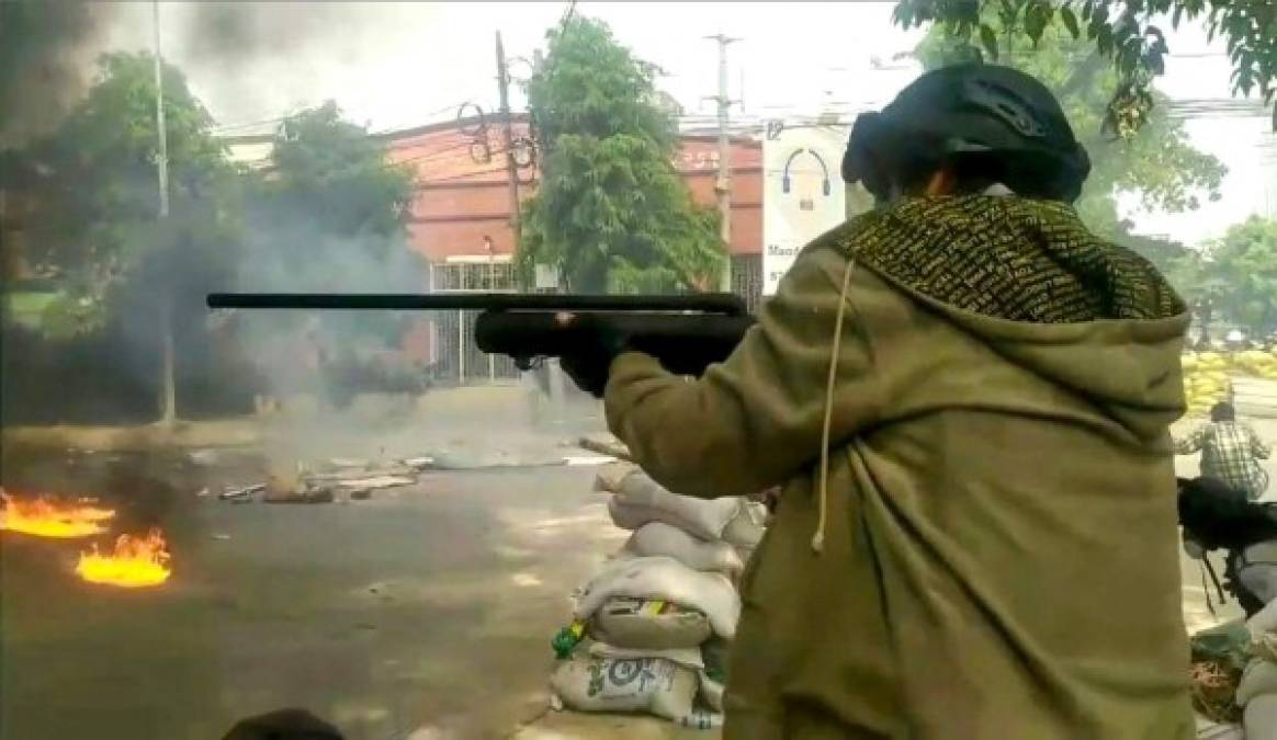 'Al menos 89 personas habían muerto al anochecer', declaró la Asociación de Asistencia a los Prisioneros Políticos (AAPP), una oenegé local que monitorea el número de muertos desde el golpe de Estado. Foto AFP