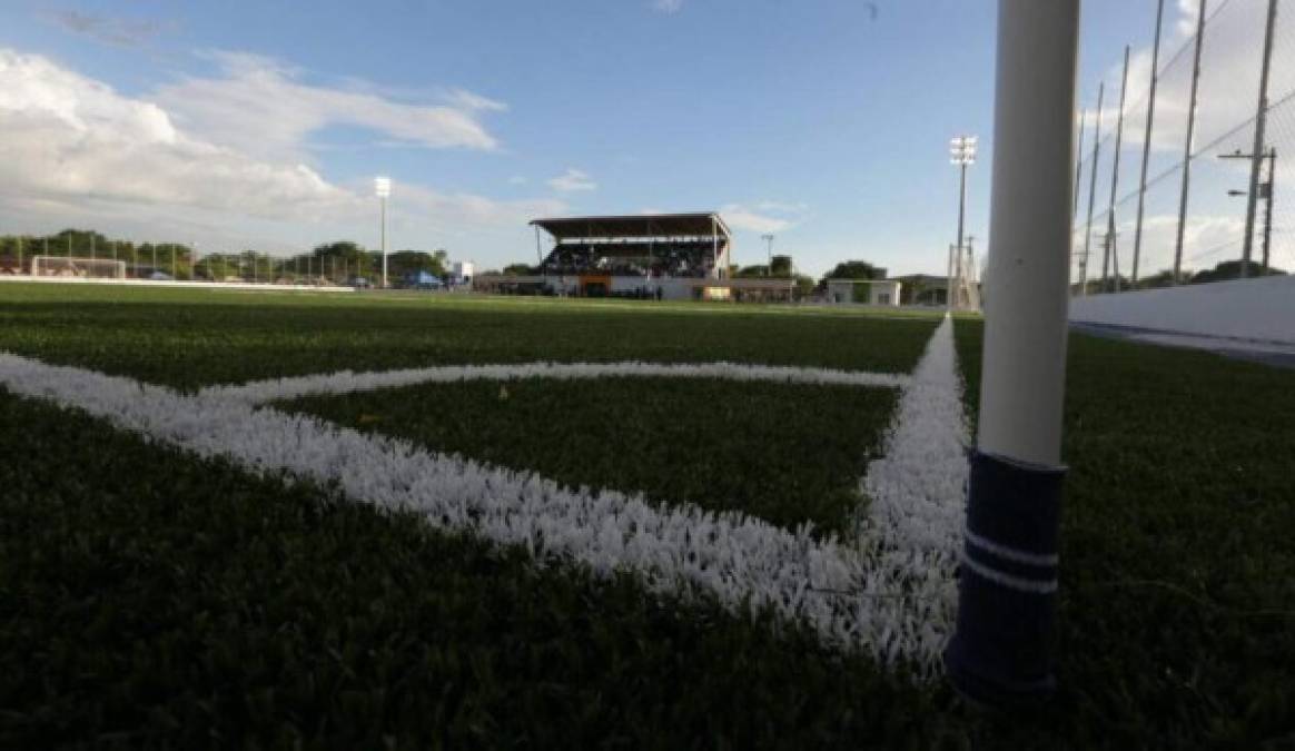 Cancha La Libertad es la primera sintética en Choluteca.