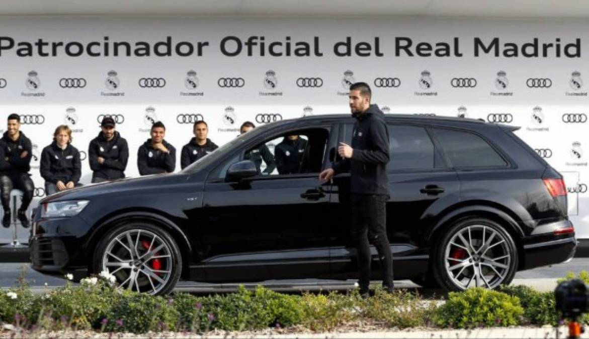 Kiko Casilla - El portero eligió un Audi SQ7 4.0 TDI 320 quattro tiptronic color negro Orca con un valor de 113.170 euros.