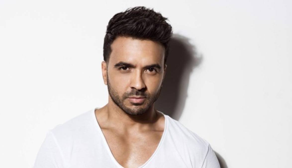 Luis Fonsi 'derritió' el corazón de sus seguidores al compartir una fotografía en redes sociales de su pequeño y adorable hijo Rocco Rodriguez López. <br/>