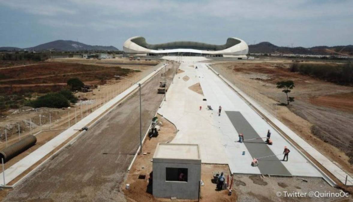 Son 460 millones de pesos los que el Gobierno del Estado de Sinaloa invirtió al nuevo estadio de futbol, el cual vendrá a ser el séptimo mejor en todo México, esto en cuanto a lo funcional y moderno con lo cual se construye.