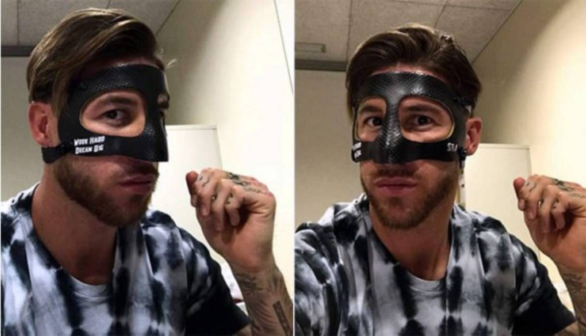 El defensor del Real Madrid, Sergio Ramos, sufrió una fractura del tabique nasal en el derbi ante el Atlético Madrid y subió fotos a sus redes sociales de la máscara con la que deberá jugar. Los memes no se hicieron esperar.
