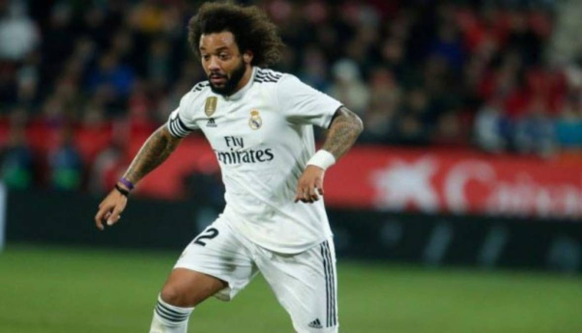 El Madrid ya sabe que Marcelo contempla marcharse y, si su situación no cambia de aquí a final de temporada, su salida podría convertirse en una realidad, informa Diario AS al referirse sobre la situación del lateral brasileño.