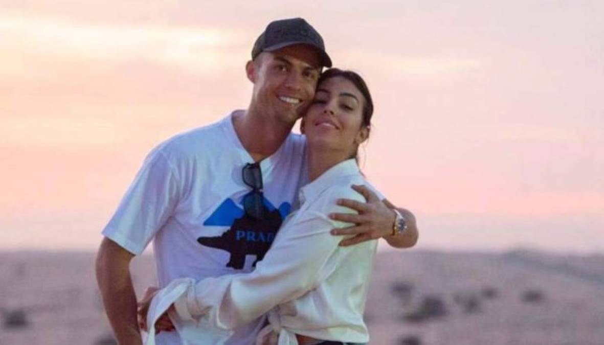 Cristiano y su novia Georgina Rodríguez eligieron la exclusiva zona de Quinta Da Marinha, ubicada en la localidad de Cascais, en las afueras de Lisboa.