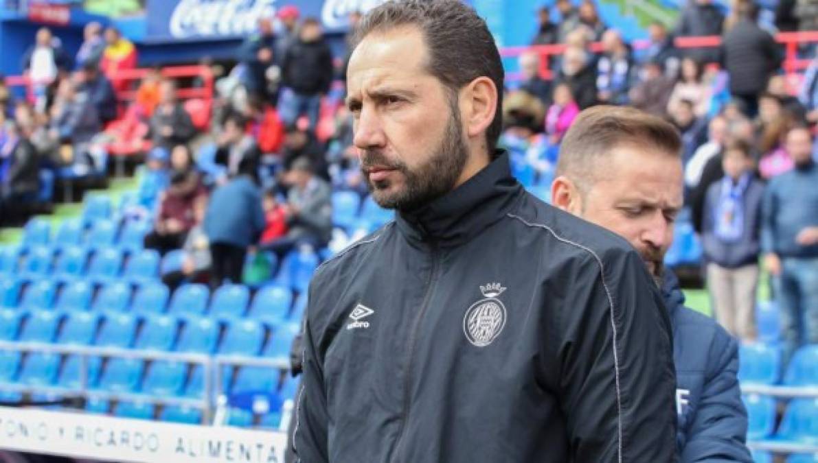 El entrenador español Pablo Machín se ha desvinculado del Qingdao Huanghai luego de la oferta que recibió por parte del Deportivo Alavés para sentarse en su banquillo. El técnico soriano era la opción favorita de la directiva albiazul, pero había un problema: haces escasos días acababa de firmar un contrato para dirgir al equipo chino. Ahora ese problema ya no existe.