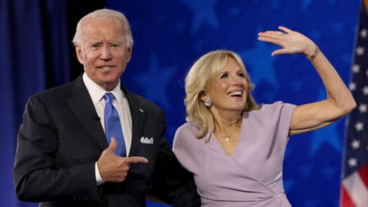 Joe y Jill Biden se casaron en 1977, cinco años después de una primera tragedia, cuando la primera esposa del senador y la hija pequeña de ambos fallecieron en un accidente de auto.