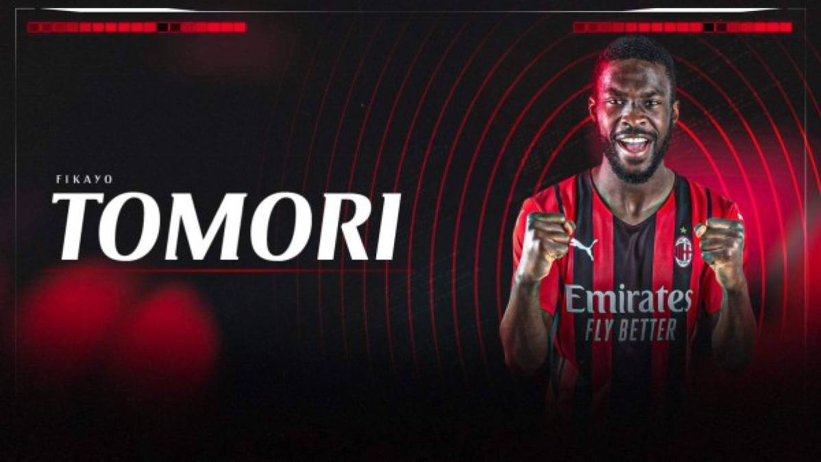 El defensa inglés Fikayo Tomori, prestado desde enero al AC Milan por el Chelsea, fue definitivamente traspasado por los Blues a los Rossoneri, anunció este jueves el club italiano. El jugador se comprometió con el Milan hasta junio de 2025. <br/><br/>Foto - Twitter @ACMilan