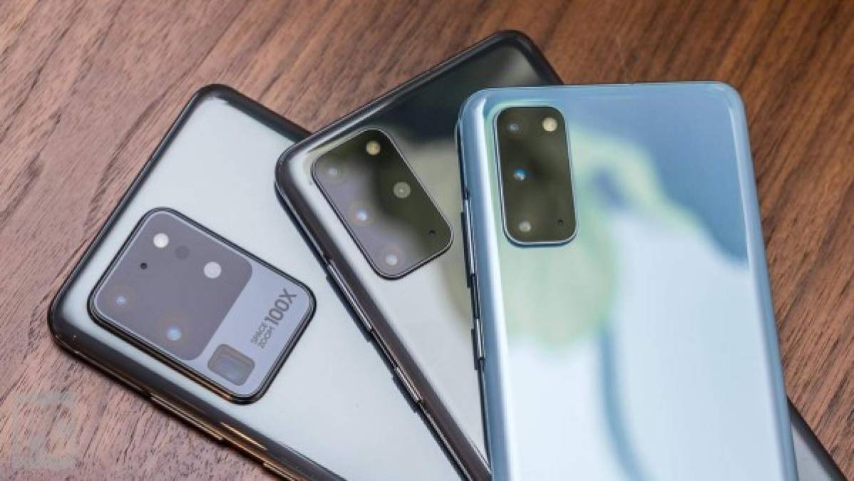 Para sus teléfonos inteligentes emblemáticos, en los que destaca la cámara, Samsung pasa directamente del Galaxy S10 al Galaxy S20, S20+ y S20 Ultra, todos equipados con resolución 8K. El modelo Ultra tiene un zoom de hasta 100x.