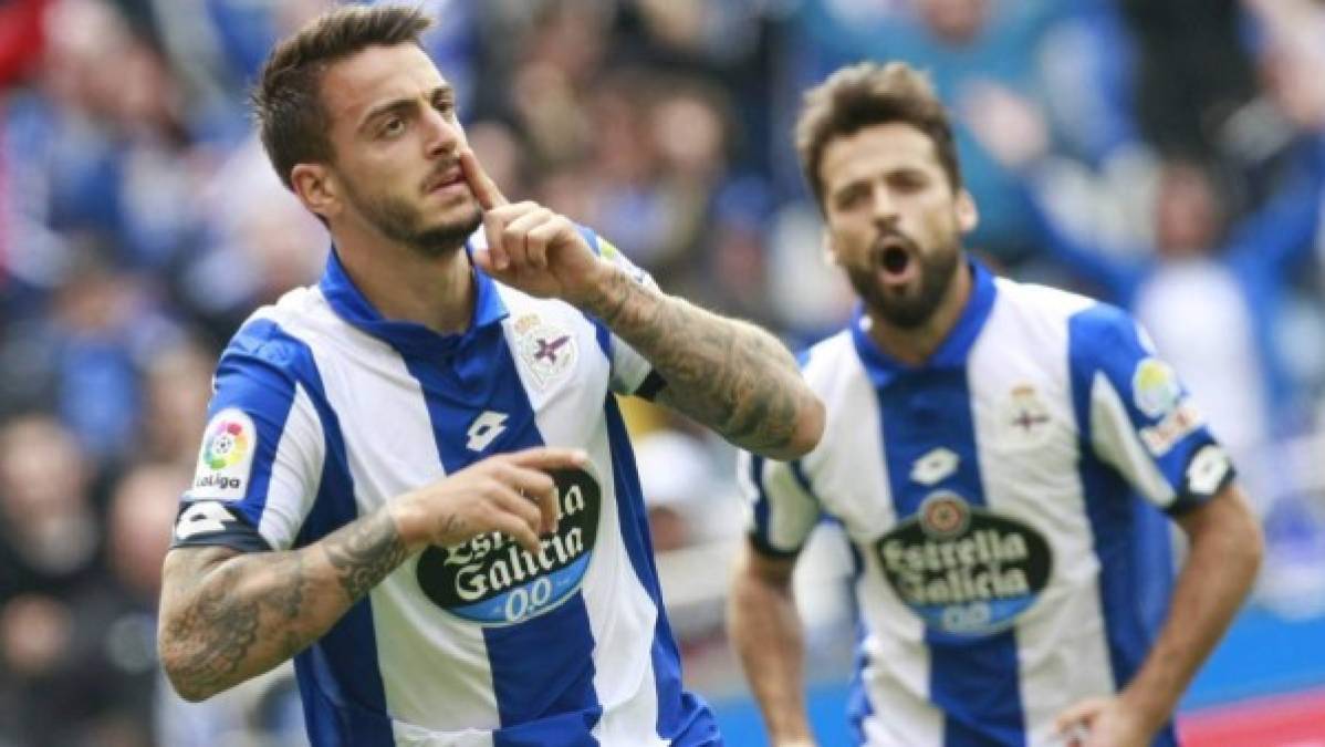 El Málaga se lanza a por Joselu, el delantero podría salir del Deportivo.