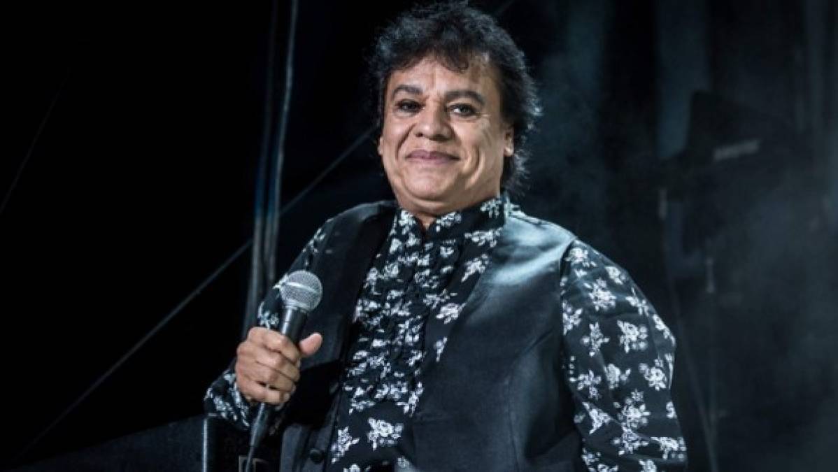 'Lamento la muerte de Juan Gabriel, uno de los grandes iconos musicales de nuestro país. Mis condolencias a sus familiares y amigos', dijo Peña Nieto en Twitter.<br/>