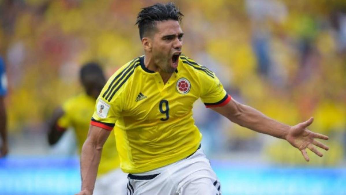 Radamel Falcao García: El delantero colombiano para sorpresa de muchos entra en la lista de los mejores jugadores del mundo. Todavía sigue vigente y destaca en el Galatasaray de Turquía.