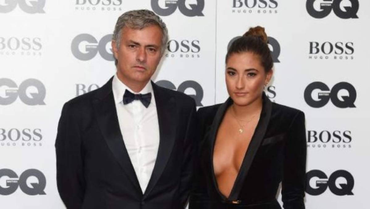 La hija de Mourinho en su momento causó revuelo por su vestimenta en unos premios. matildefmf es su cuenta oficial de Instagram.