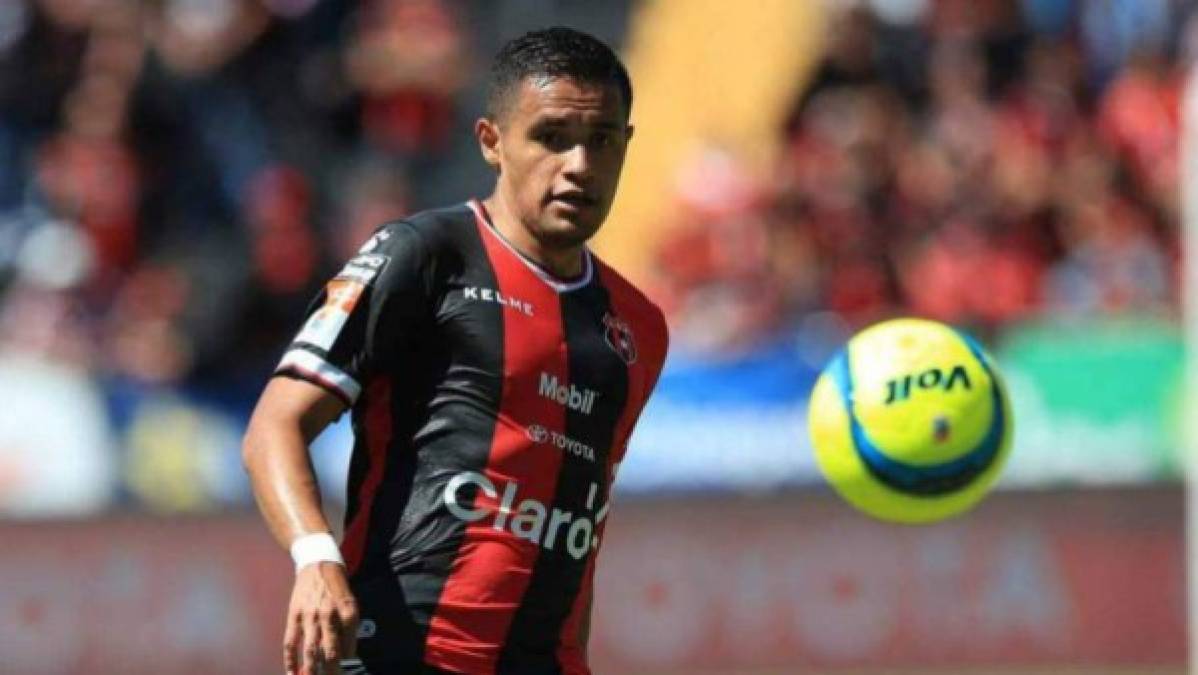 Roger Rojas está en la mira de un equipo de Corea del Sur, informó Agustín Lleida, gerente deportivo de la Liga Deportiva Alajuelense. 'Hemos conversado sobre Roger con varios equipos en el mercador de Asia específicamente Corea, en el mercado de Colombia como ustedes bien saben, muchos equipos han estado preguntando', confirmó.