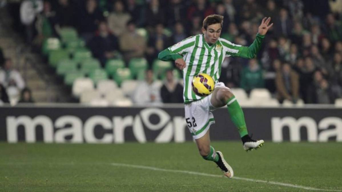 Fabían Ruiz: Este fin de semana el Barcelona según Mundo Deportivo ha espiado al joven jugador que juega en el Elche cedido por el Betis. Los blaugranas piensan en ficharlo.