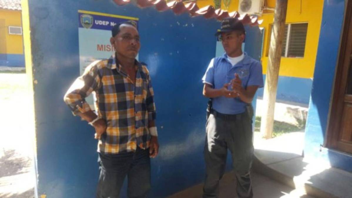 Capturan a hombre que intentó violar a su hermana de 14 años<br/><br/>Santos Cruz Álvarez de 46 años fue capturado en la aldea de Canculunco en el municipio de Zacapa, después de que los familiares de la menor de 14 años interpusieran su denuncia.