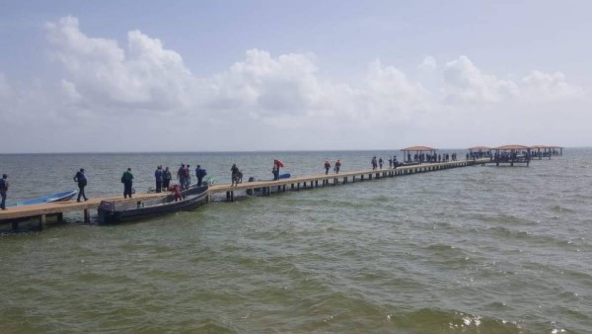 El portavoz añadió que 55 pescadores sobrevivientes del naufragio y los 27 cuerpos serán trasladados hacia Puerto Lempira, cabecera de Gracias a Dios.