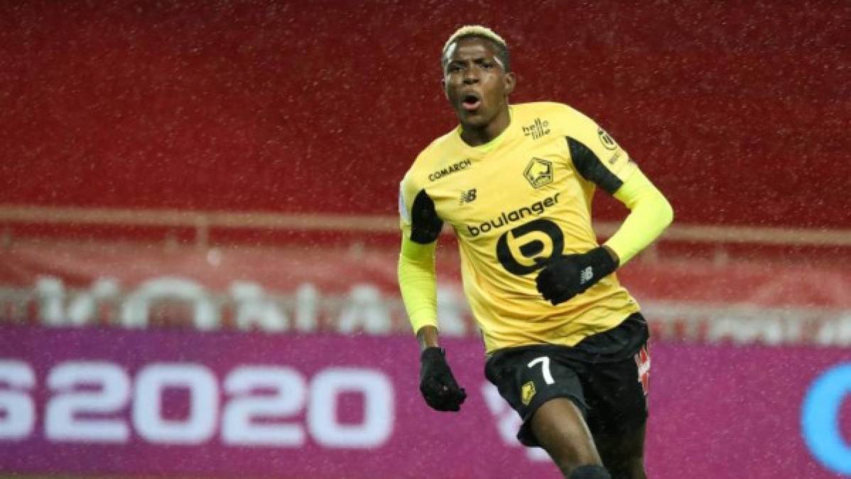 Según informa L'Equipe el delantero centro del Lille Victor Osimhen ha decidido fichar por el Nápoles. El agente del jugador ha iniciado las negociaciones con el club italiano.