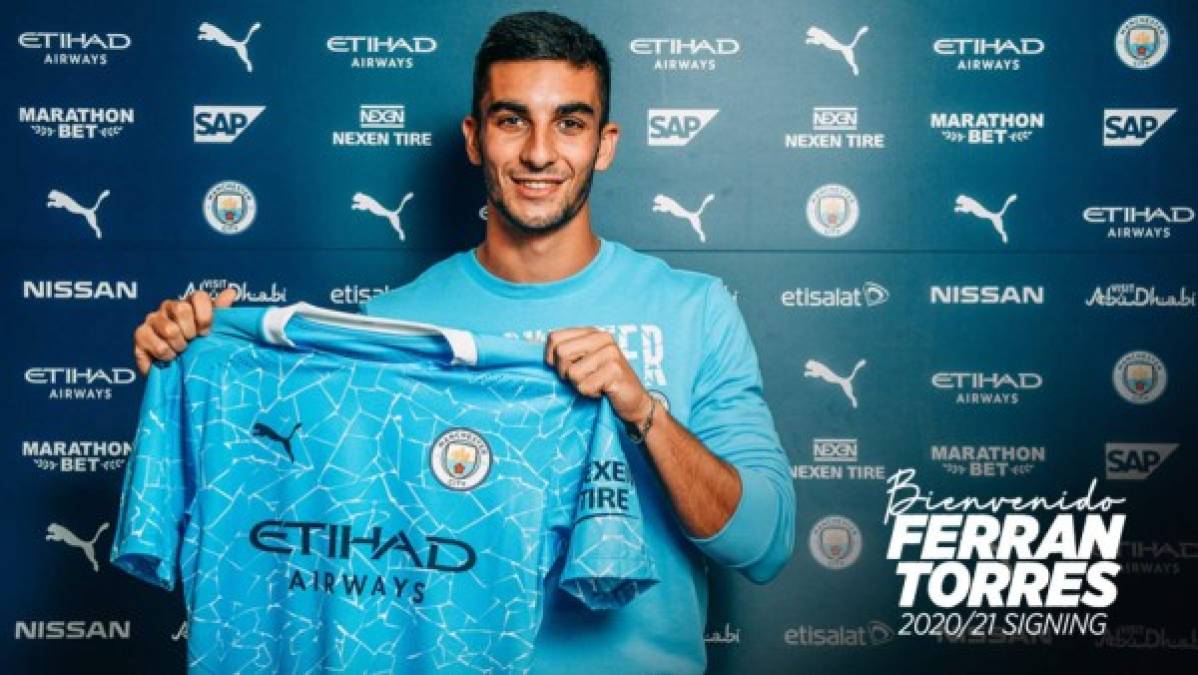 Es oficial: El Manchester City ha confirmado el fichaje del extremo español Ferrán Torres, procedente del Valencia. El club ché recibirá un total de 25 millones de euros, mucho menos de las pretensiones que tenían. El jugador ha firmado para las próximas cinco temporadas.