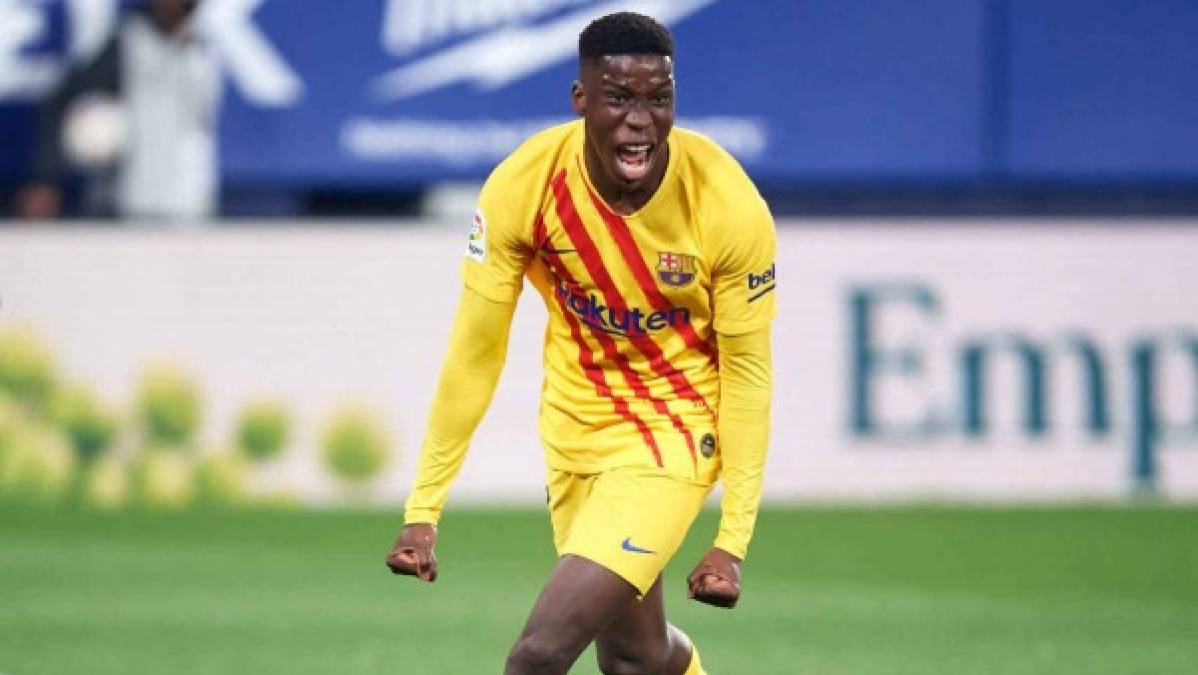 El Barcelona ya trabaja en la renovación de Ilaix Moriba. Este jueves se reunieron dirictivos del equipo culé con los representantes del centrocampista guineano nacionalizado español. El futbolista formado en La Masia termina su vinculación el 30 de junio del 2022 y ambas partes quieren ampliar su contrato para que siga vistiendo la camiseta azulgrana las próximas temporadas.<br/><br/>Foto - La Liga