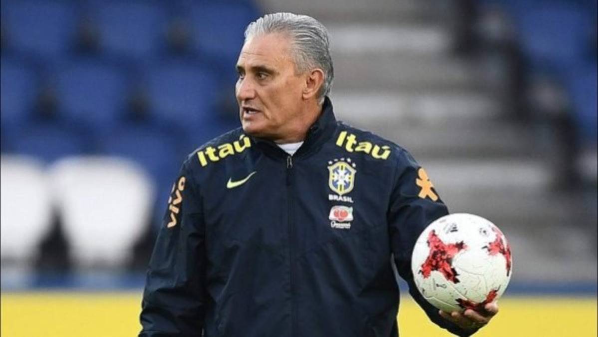 'La lista está abierta en parte y cerrada en otra. La cerrada se centra en nombres con una situación consistente en sus clubes y que, dentro de la selección, ya están confirmados, afirmados y jugando bien', explicó Tite a la página Uol Deportes.