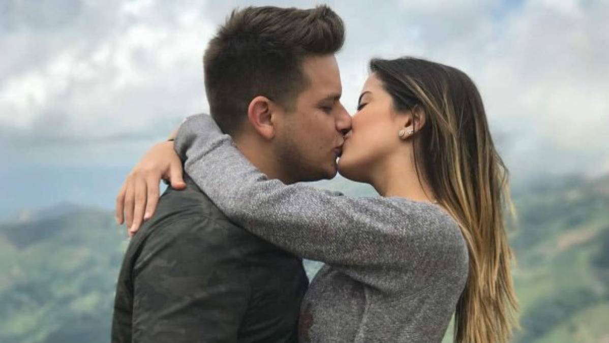 Daniela Cabello, la influencer venezolana del chavismo, protagoniza un nuevo escándalo en el país caribeño tras ser señalada de gastar 16 millones de dólares en una lujosa boda con su novio, el cantante Omar Acedo.