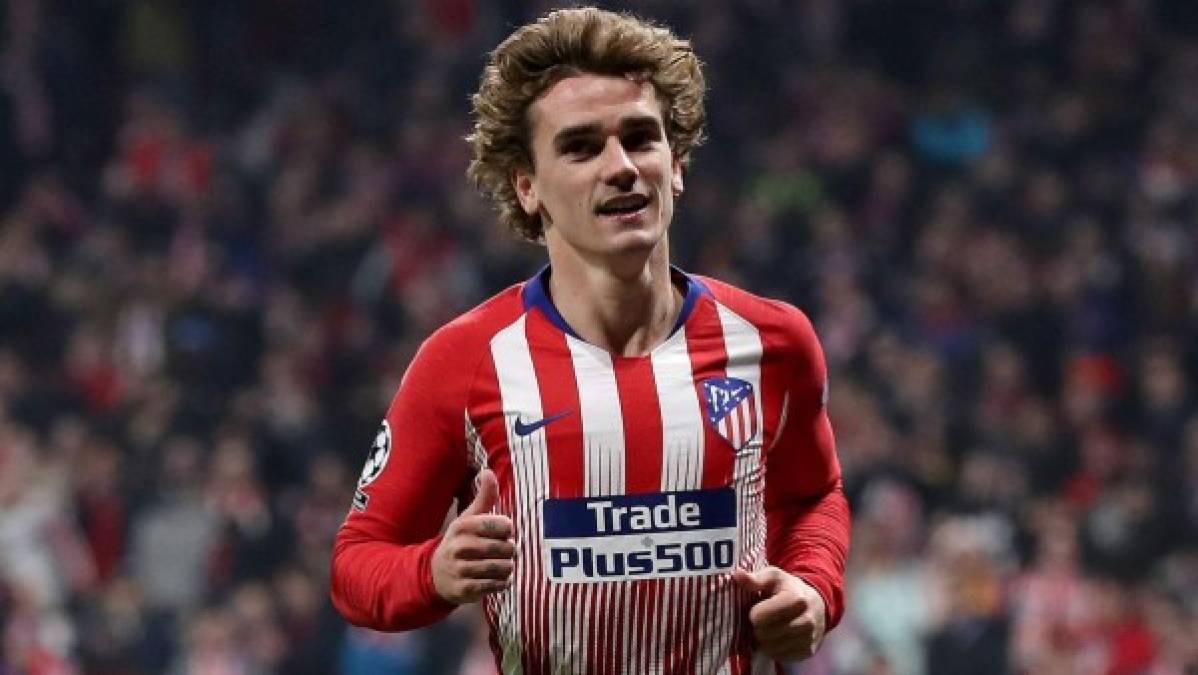 Según el Independent, el Manchester United reactivó los contactos con el atacante francés Antoine Griezmann, que sería de nuevo objetivo de los 'Red Devils' para la próxima campaña. Mientras sigue sin tenerse una indicación clara del Barça sobre el interés real en el jugador. PSG y Manchester City también han sonado como posibles destinos del galo.