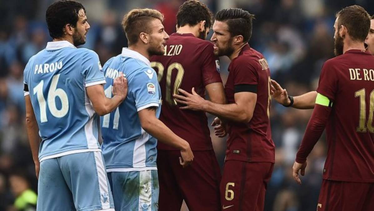 Roma vs Lazio - Ambos están unidos contra la arrogancia de los rivales del norte (Milán, Juventus...), pero enfrentados entre sí. Para combatir el dominio de estos equipos, todos los clubes de Roma se fusionaron... menos el Lazio. Una negativa de la que nació esta rivalidad.