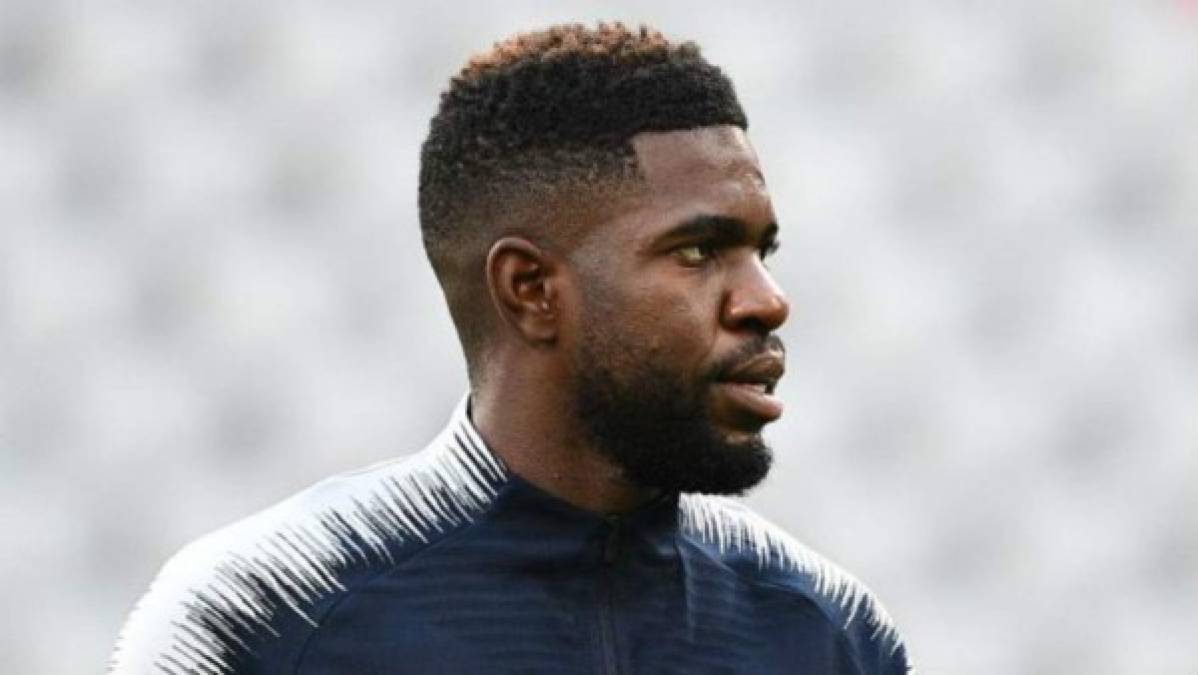 Samuel Umtiti: El defensor francés sería dado de baja en Barcelona debido a su bajo rendimiento en las últimas campañas por sus lesiones.