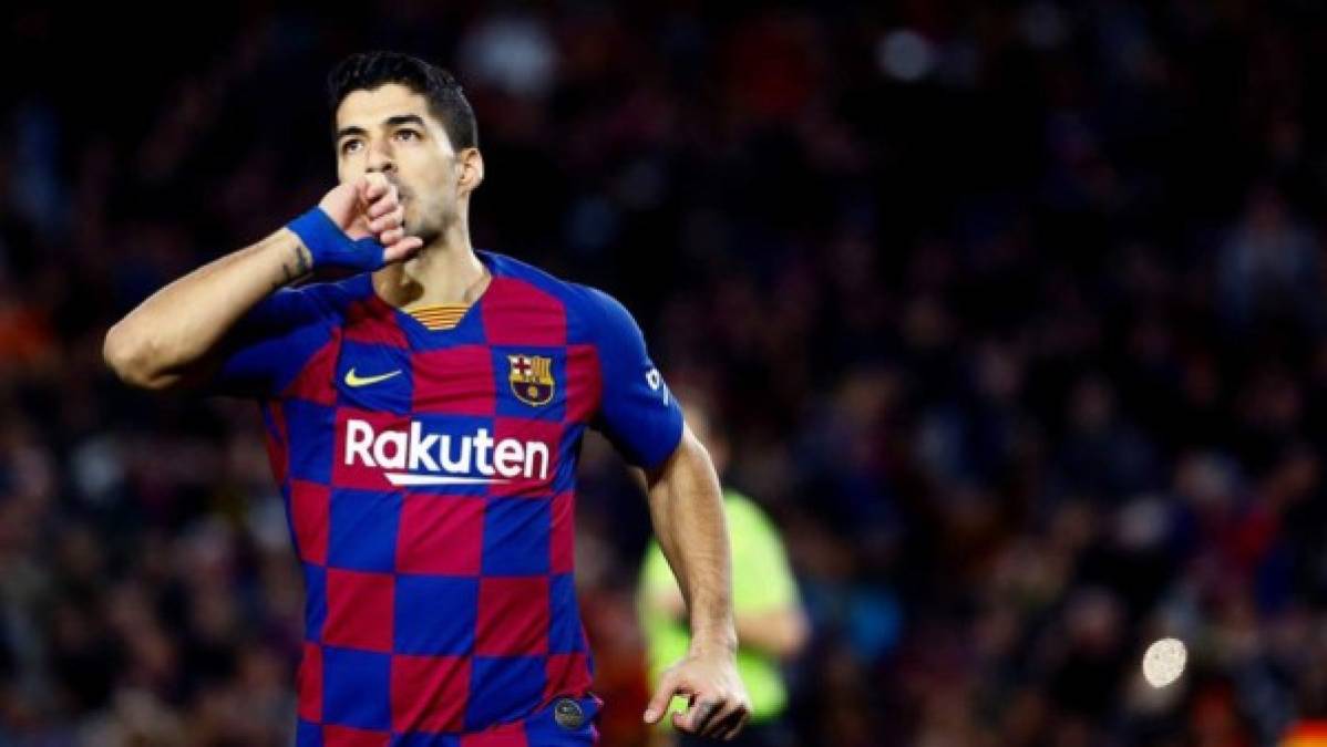 Luis Suárez: El delantero uruguayo ha rechazo unirse a la Juventus. Según ha informado RAC1, la doble nacionalidad no llegaría antes del 6 de octubre, lo que le impediría jugar la fase de grupos de la Champions.