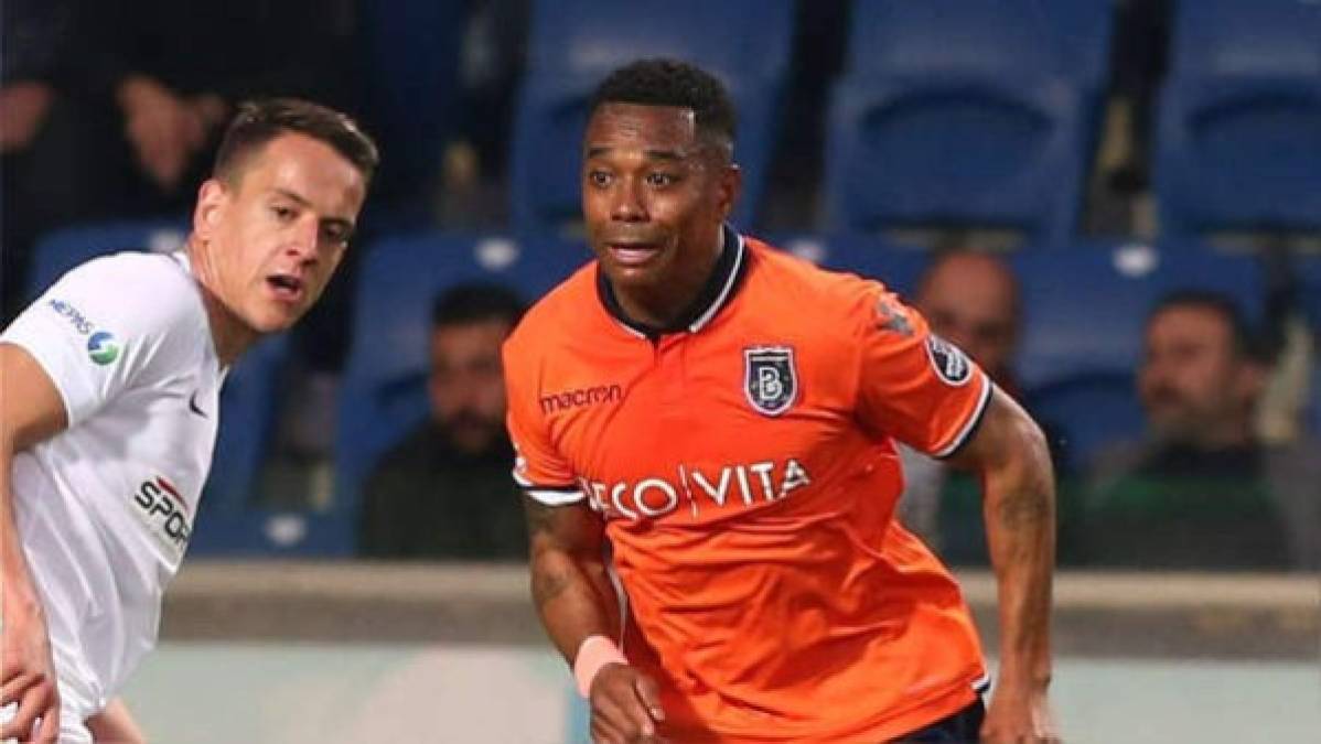 Robinho: El delantero brasileño llegó a un acuerdo con los dirigentes del Istanbul Basaksehir para prolongar hasta el final del campeonato turco su contrato. El club dispondrá de una opción unilateral para prolongar todavía otro año el acuerdo entre las partes.