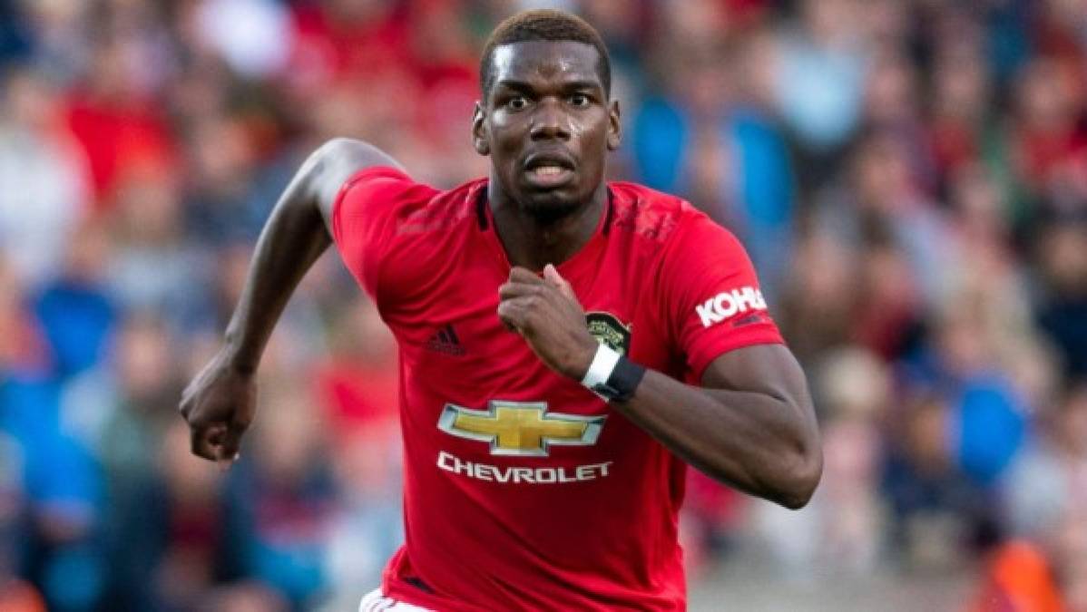 El Manchester United no cerró a última hora fichajes en el último día de mercado en la Premier League, no buscó un sustituto en el centro del campo ante una eventual salida de Paul Pogba al Real Madrid, y de momento, la 'opción Pogba' se aleja del proyecto de Zinedine Zidane.