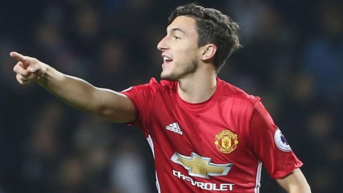 La Juventus busca un refuerzo para la banda izquierda. El candidato número uno es Matteo Darmian, jugador italiano del Manchester United, según publica 'La Gazzetta dello Sport'. El jugador llegaría esta misma semana en calidad de cedido, aunque la Juve debería abonar cuatro millones de euros.