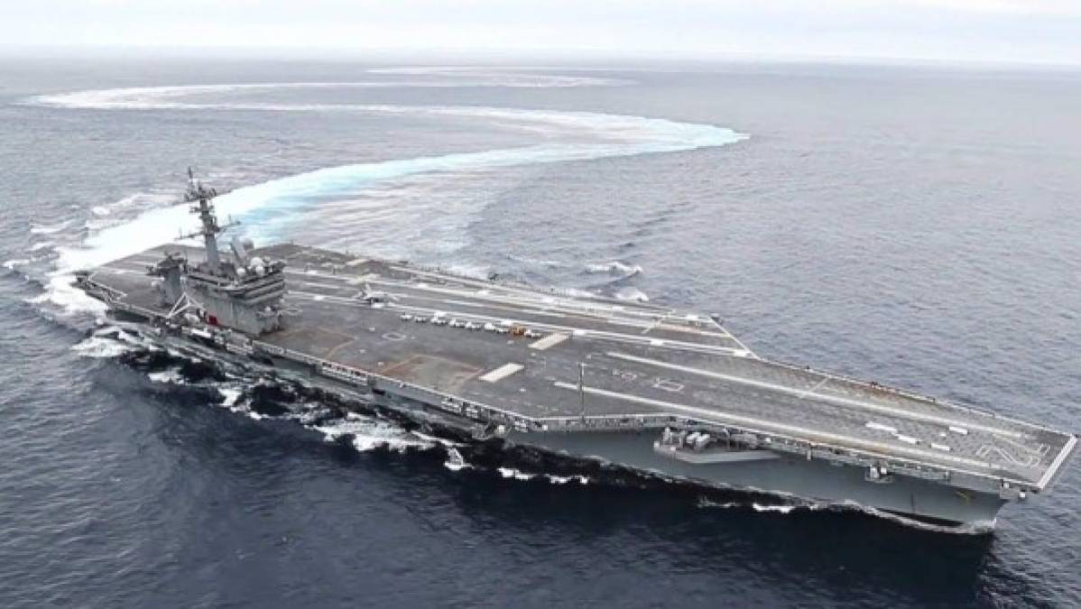 El USS Abraham Lincoln, quinto portaaviones de la clase Nimitz de la Armada de los Estados Unidos y bautizado en honor al presidente Lincoln, es uno de los buques de guerra más poderosos de EEUU.