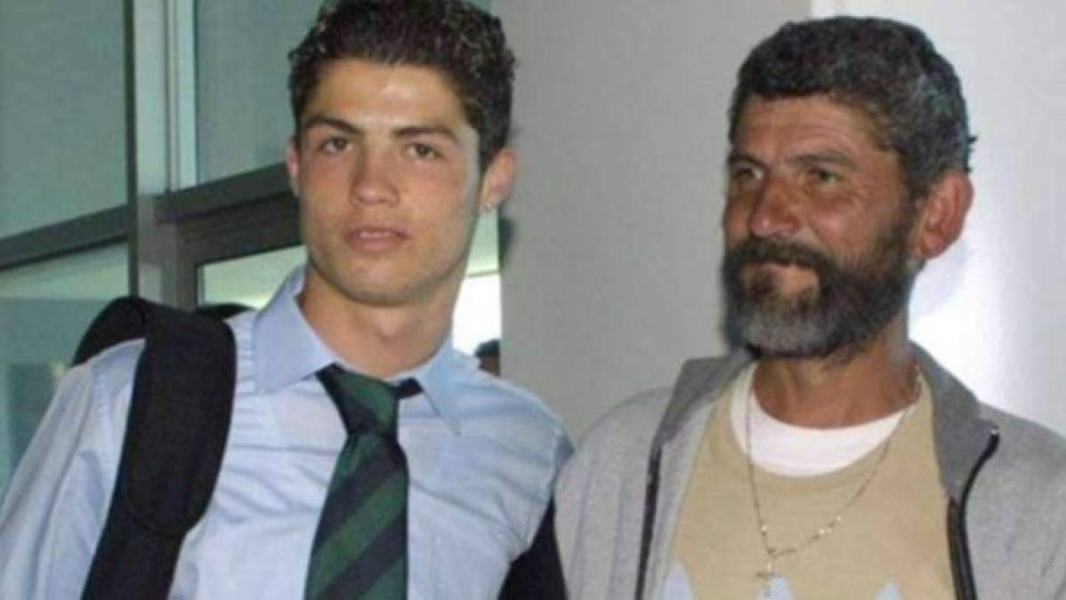 CR7 no bebe alcohol. Su padre murió a los 52 años, debido a complicaciones relacionadas con el alcoholismo, por lo que él decidió mantenerse alejado de ese vicio.